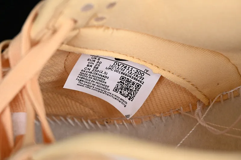 All categories Nk SB Dunk series Nk SB Dunk Low low-top sneakers Nk Dunk Low "Gold Suede" cheese pudding ice cream yellow and white SB low-top casual sports skateboard shoes DV7411-200
